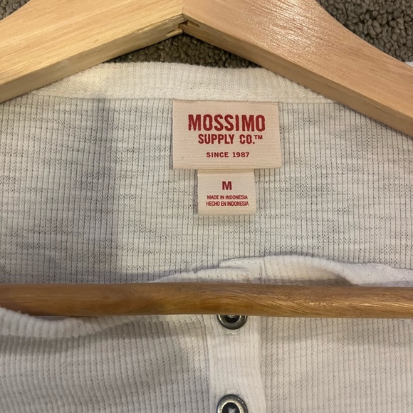 White mossimo top - Picture 2 of 2